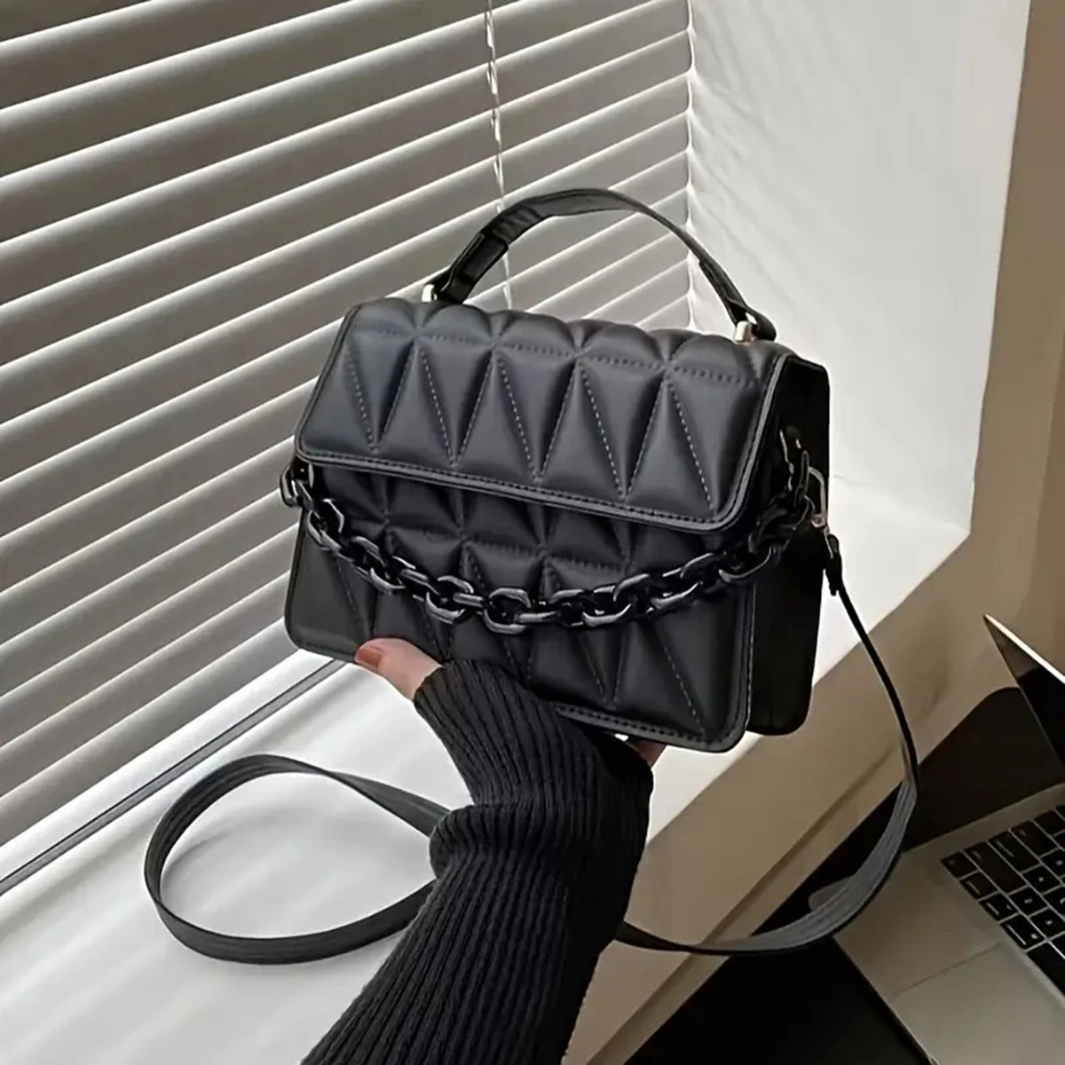 حقيبة يد نسائية بسلسلة ماسية، حقيبة مربعة صغيرة منقوشة بتصميم عتيق، حقيبة كتف واحدة للنساء، حقيبة كروس بودي