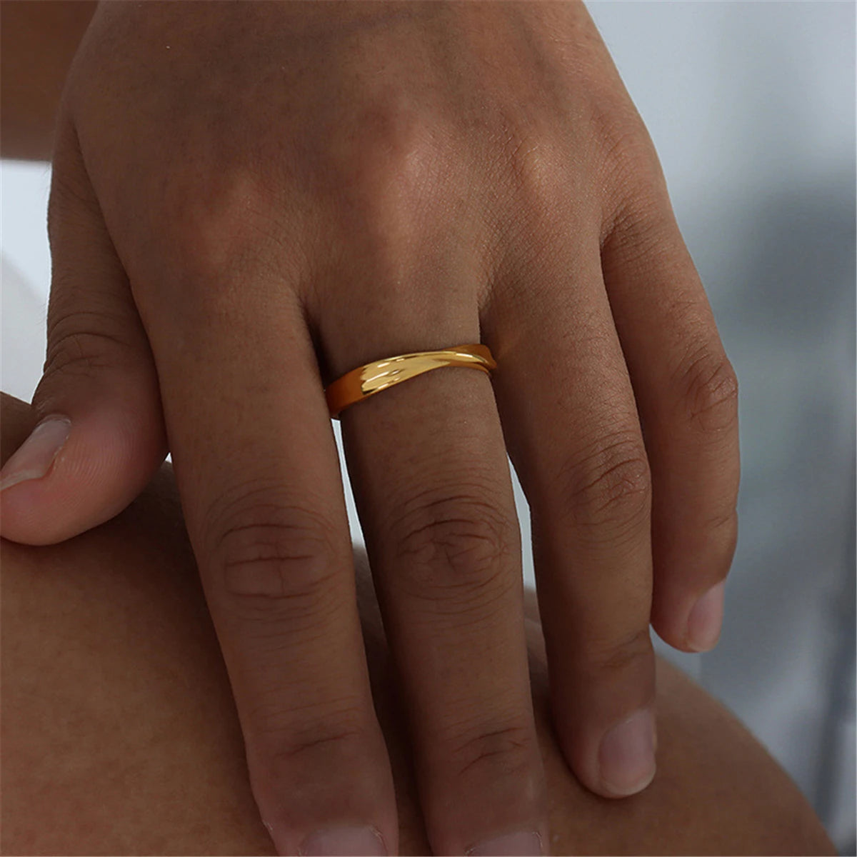 خاتم موبيوس رفيع 3 مم، مصنوع من الفولاذ المقاوم للصدأ بتصميم ملتوي، خاتم زفاف للنساء، هدية حب لا متناهية