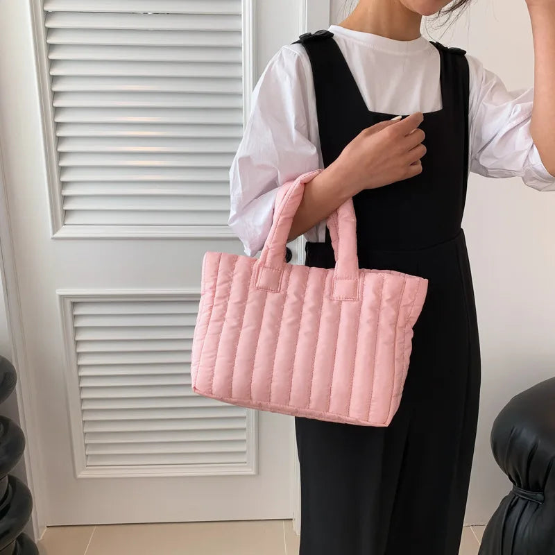 حقيبة يد نسائية واحدة بسعة كبيرة مبطنة بالقطن بلون سادة كاجوال أنيقة من النايلون لحقيبة اليد
