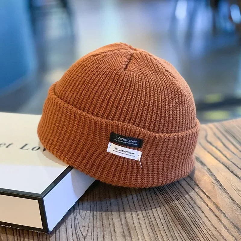 قبعة شتوية رجالية محبوكة بتصميم عصري أنيق، مناسبة لأجواء الشارع، دافئة، على طراز اليوبي