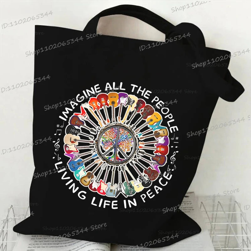 حقيبة يد كلاسيكية بطبعة نوتات موسيقية من الثمانينيات، وحقيبة قماشية مطبوعة بقلم رصاص، وحقيبة كتف لمحبي الموسيقى القديمة، وحقيبة مدرسية