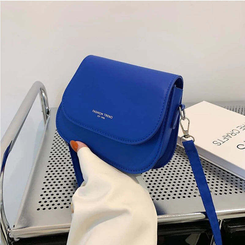 حقيبة كتف عصرية من Yogodlns للنساء مصنوعة من جلد البولي يوريثان، حقيبة كروس بودي بسيطة بلون سادة، حقيبة رسول ذات غطاء، حقيبة يد مصممة