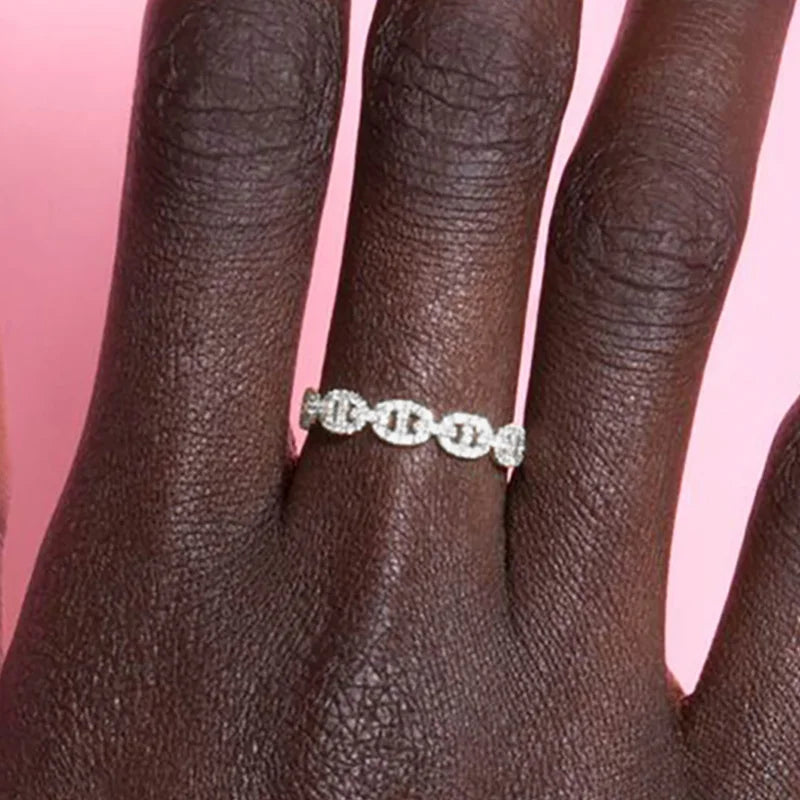 خاتم زركون ذهبي اللون مرصع بالكامل للنساء، تصميم عصري أنيق، مناسب للتكديس، إكسسوارات مجوهرات أنيقة، هدية مثالية للفتيات R731